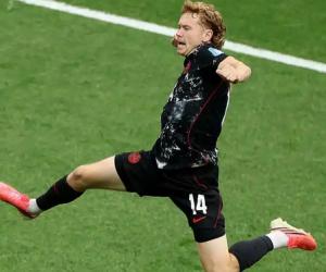加拿大6比0大胜9人卡塔尔20260619星期五06:00